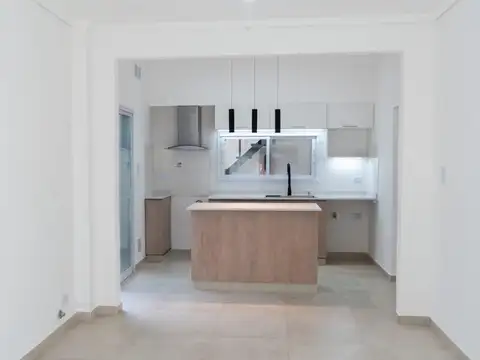 Depto Tipo Casa en Venta de 3 ambientes