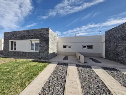 Casa en Venta en Cipolletti, USD 105.500