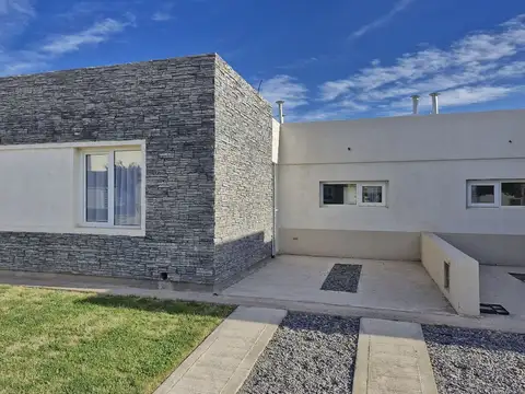 Casas de las Falda,  Don Maestro Espinosa al 400