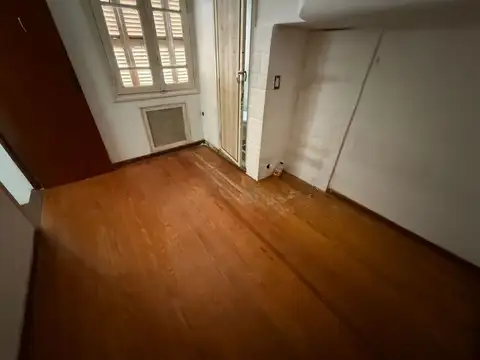 Depto Tipo Casa en Venta en Parque Chacabuco, USD 95.000