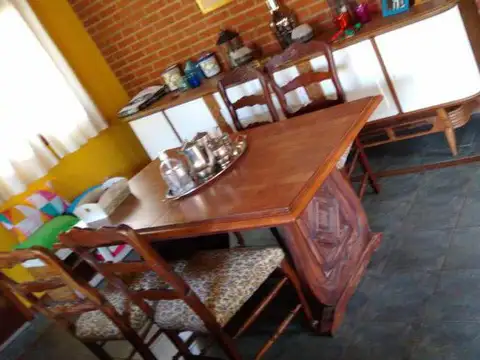 Casa en venta - 4 dormitorios 3 baños - 180mts2 - City Bell, La Plata