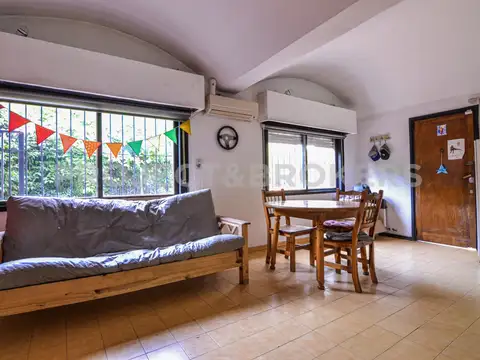 Preciosa casa para Refaccionar en Parque Leloir