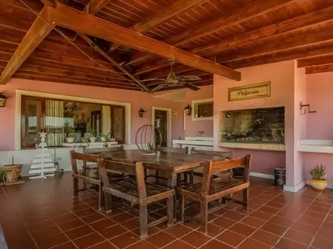 Casa Quinta . Venta . Chacras de Olivia . Lima . Zárate . GBA Zona Norte