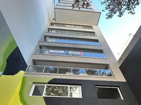 Venta A ESTRENAR piso de 3 Ambientes  - Lanús Oeste.