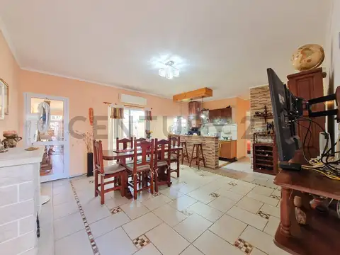 522 e/ 9 y 10 1400, Piso 0