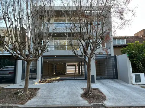 EXCELENTE DPTO 3AMB CON 2 COCHERAS. ESCUCHA OFERTA.