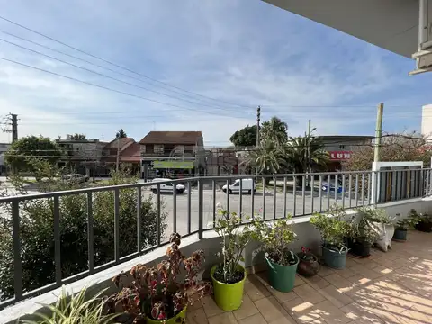 Depto Tipo Casa en Venta en San Nicolás, USD 125.000