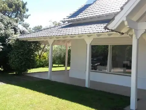 Casa en Alquiler Temporal de 4 dormitorios
