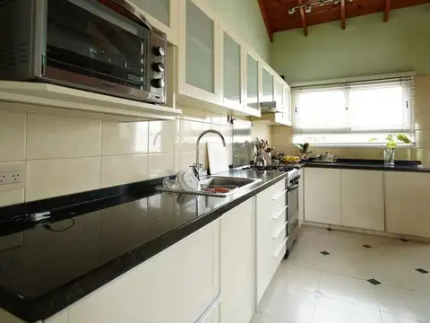 Casa en Venta al Oeste