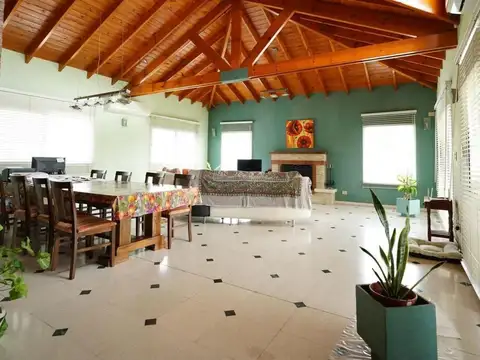 Casa en Venta en Moreno, USD 245.000