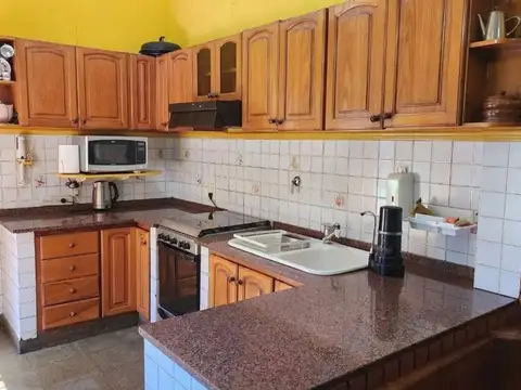 CASA 3 AMBIENTES VENTA LANUS OESTE