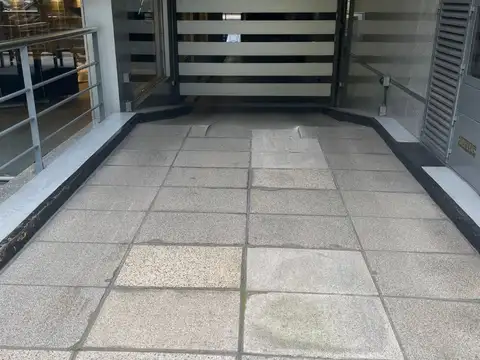 AV LUIS MARIA CAMPOS 1000