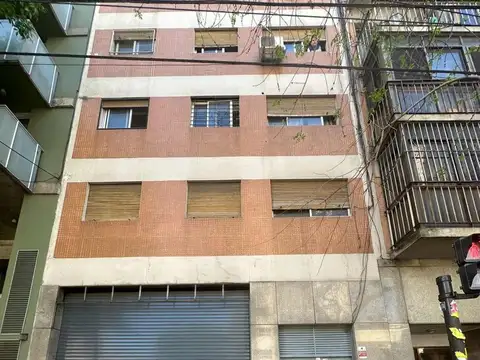 DEPÓSITO AMPLIO EN PLENO ALMAGRO 