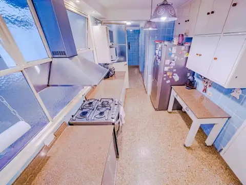 Departamento en Alquiler con 1 cocheras