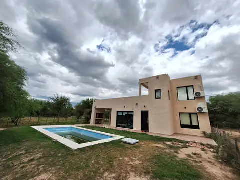 VENTA CASA EN SAN LORENZO, CAMINO A LAS MARAVILLAS