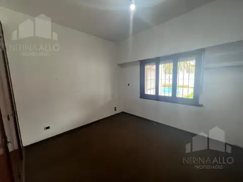 Venta Casa 3 Ambientes en Castelar Norte