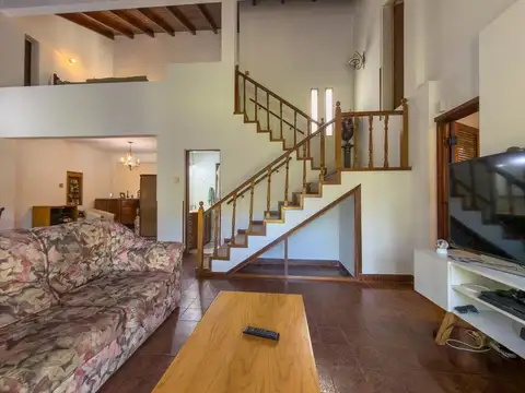 CASA EN VENTA DOS DORMITORIOS EN LA PLATA