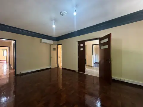 Casa apta profesional, ideal estudio ,oficinas ,consultorios