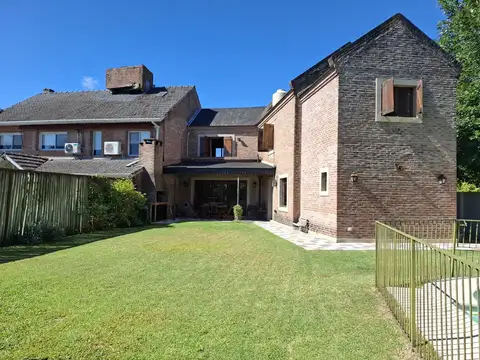 Casa en Venta de 4 dormitorios