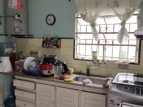 Casa de 3 amb, con entrada de auto