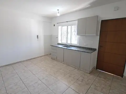 Departamento en Venta de 2 ambientes en Bernal