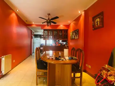 Depto Tipo Casa en Venta con 1 cocheras