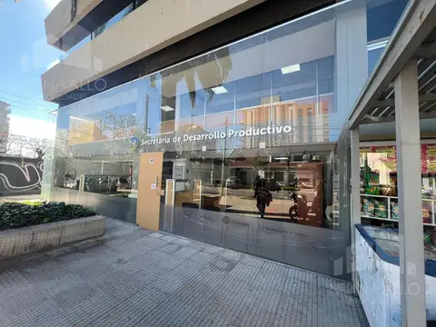 VENTA LOCAL ITUZAINGO CENTRO