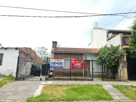 CASA 3 AMB. A RECICLAR LOTE 8,66 x 30M