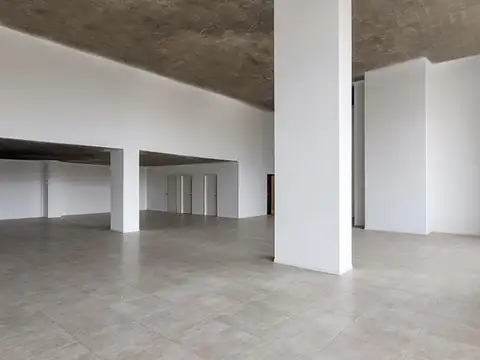 Local en Alquiler en Neuquen, USD 1