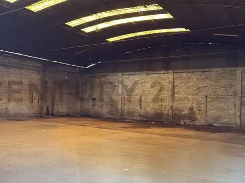 Galpon en Alquiler 20  mts Frente