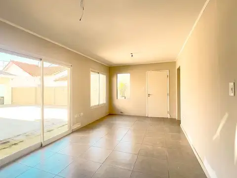 Depto Tipo Casa 3 ambientes con 1 baño
