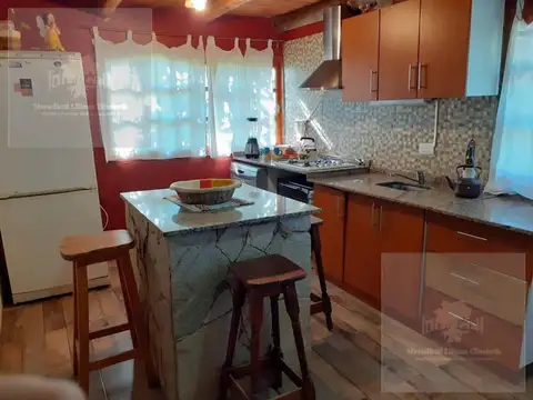 Casa 4 ambientes con 1 baño