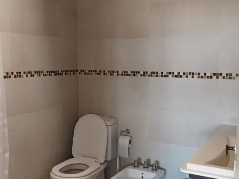 Casa en  calle 2 Nº670 e/ 126 y 127