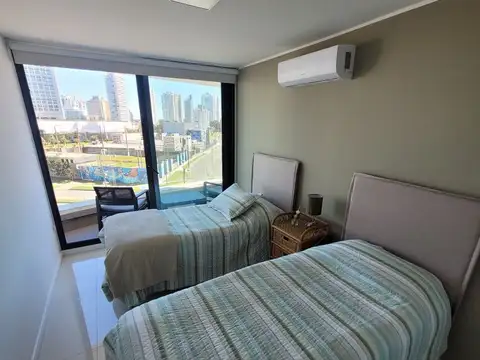 Departamento en Alquiler con 1 cocheras