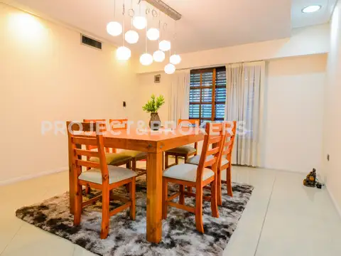 Casa 4 ambientes con 5 baños