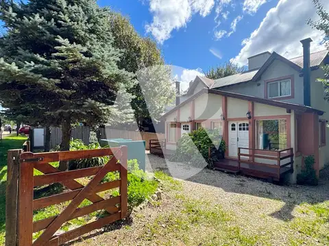 Venta Complejo de Casas en Mar Azul a 1 cuadra del Mar!