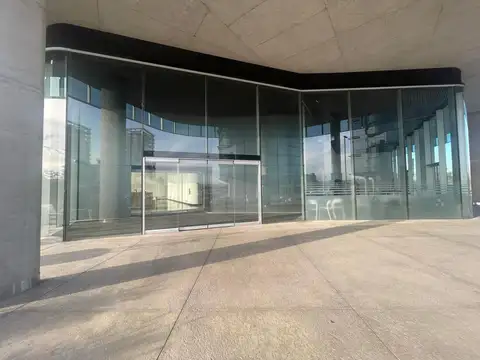 Oficina en Venta con 11 cocheras