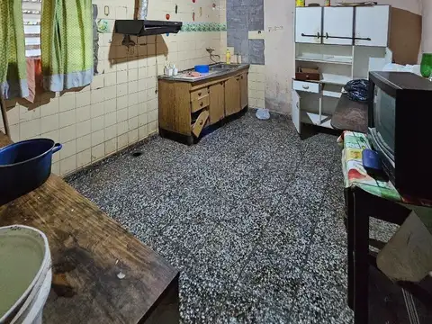 Casa 4 ambientes con 1 baño