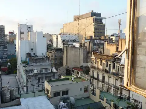 Juan D. Peron al 1600