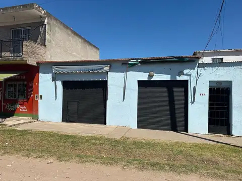 Locales Comerciales en venta - 300Mts2 - Merlo