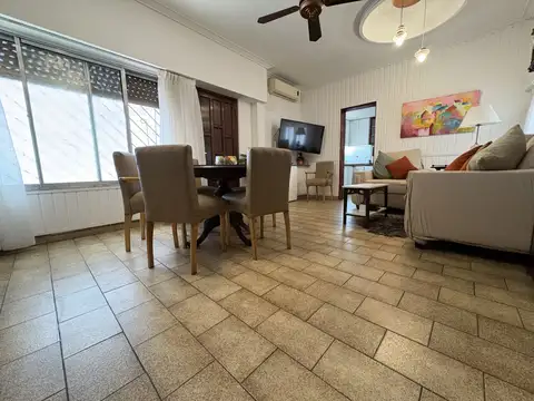 Depto Tipo Casa en Venta con 1 cocheras