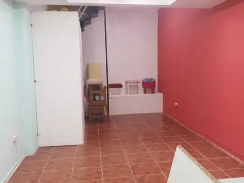 Avenida Rivadavia e/ Fray Cayetano Rodriguez y Caracas