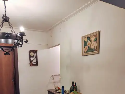 Depto Tipo Casa 4 ambientes con 2 baños