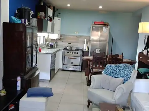Casa 3 ambientes con 1 baño