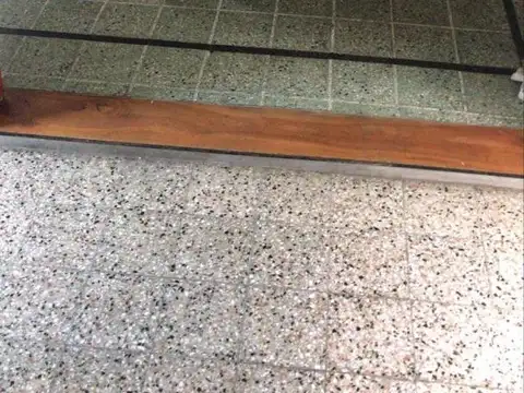 Depto Tipo Casa en Venta 45 años