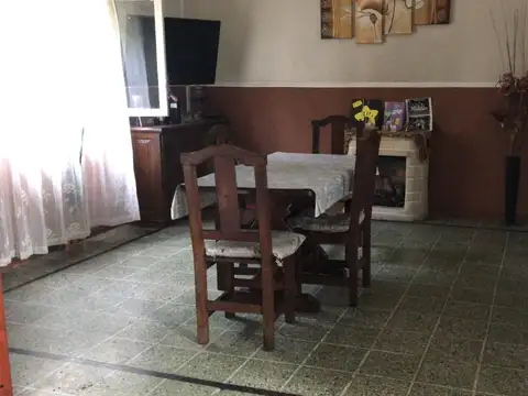 Depto Tipo Casa en Venta de 4 ambientes