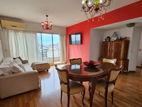 Av. Angel Gallardo 700