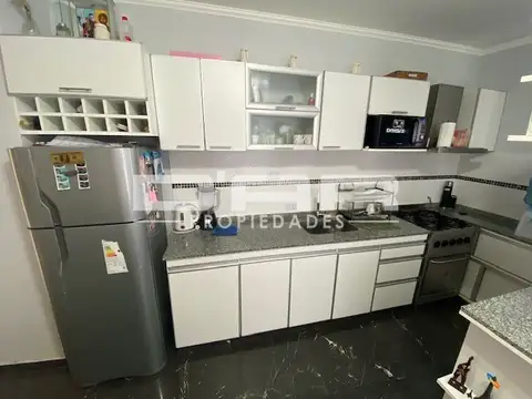 Depto Tipo Casa en Venta de 3 dormitorios