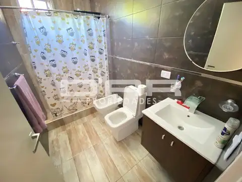 Depto Tipo Casa en Venta con 2 cocheras