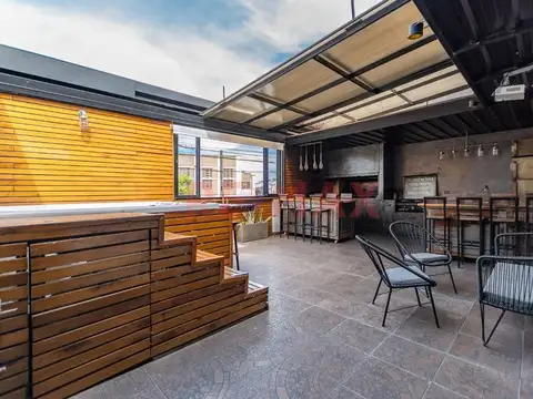 VENTA PH 4Amb Terraza con Jacuzzi, Deck y Parrilla